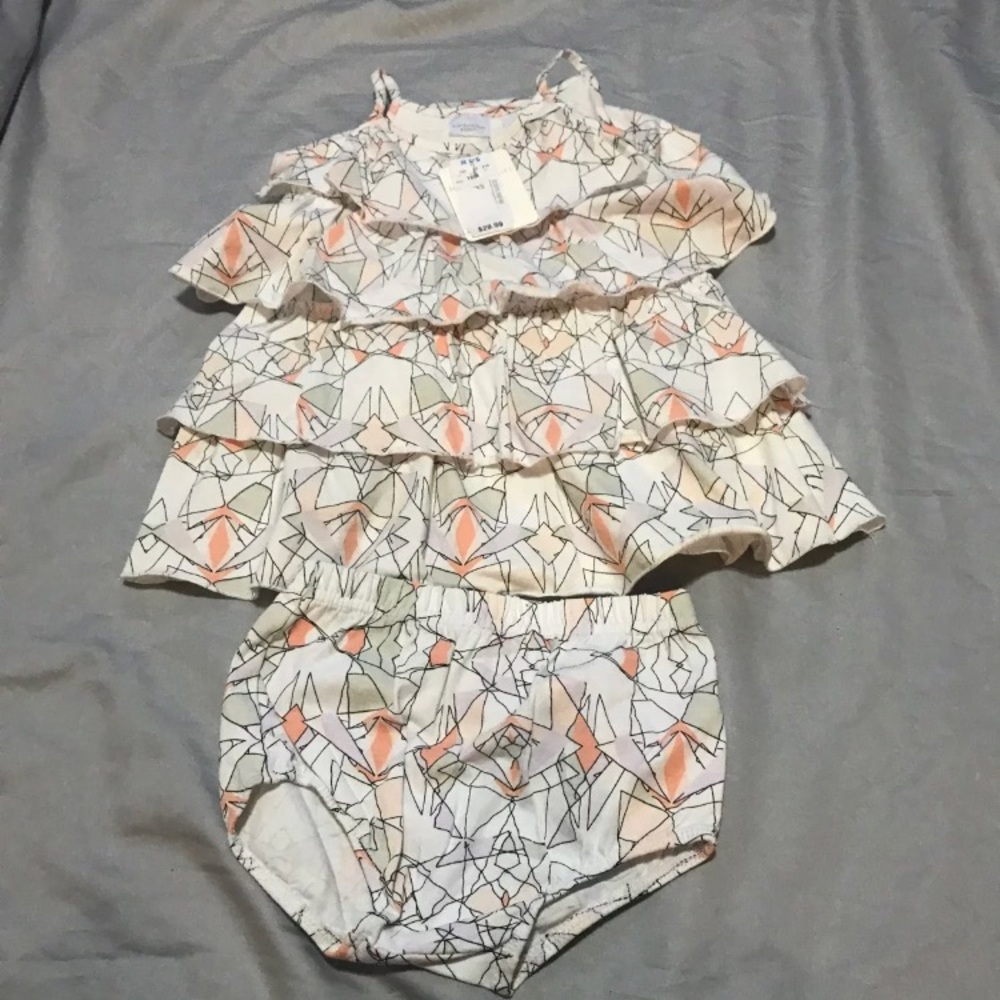 Kardashian Kids 18 M Geometric Outfit